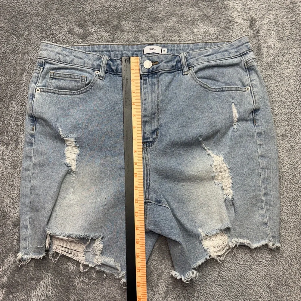 Rue21‎ Denim Shorts Women 18 Blue Good Distressed High Rise Frayed Hem 358